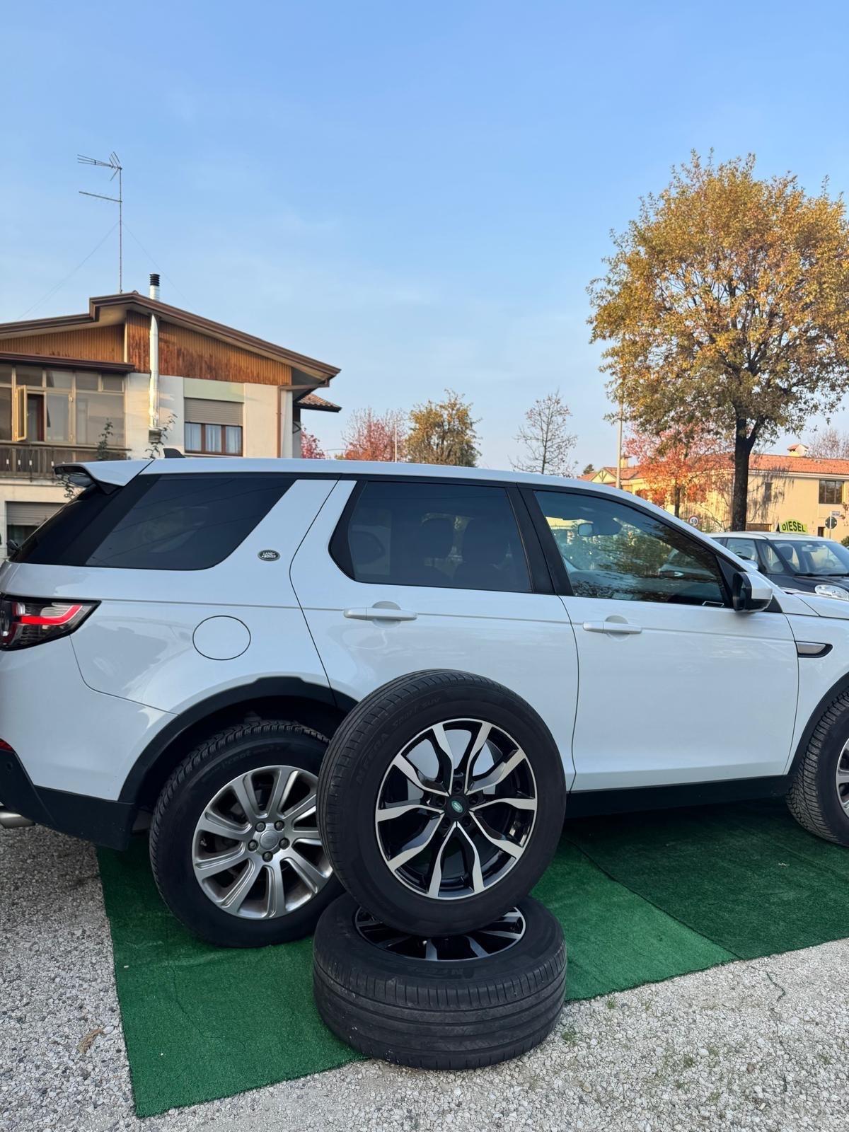 Land Rover Discovery Sport 2.0 TD4 180 CV HSE Luxury