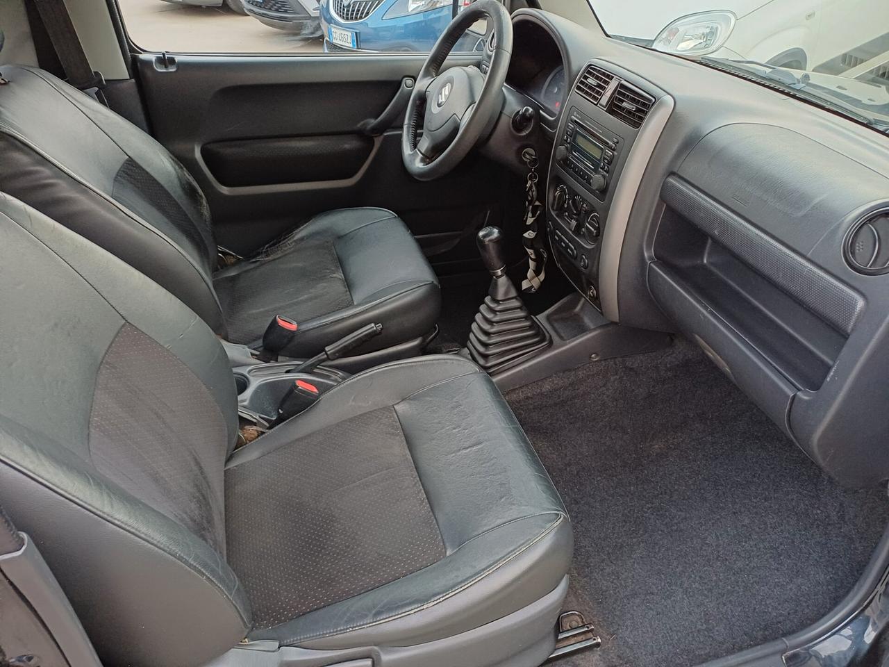 Suzuki Jimny 1.3i 16V cat 4WD JLX