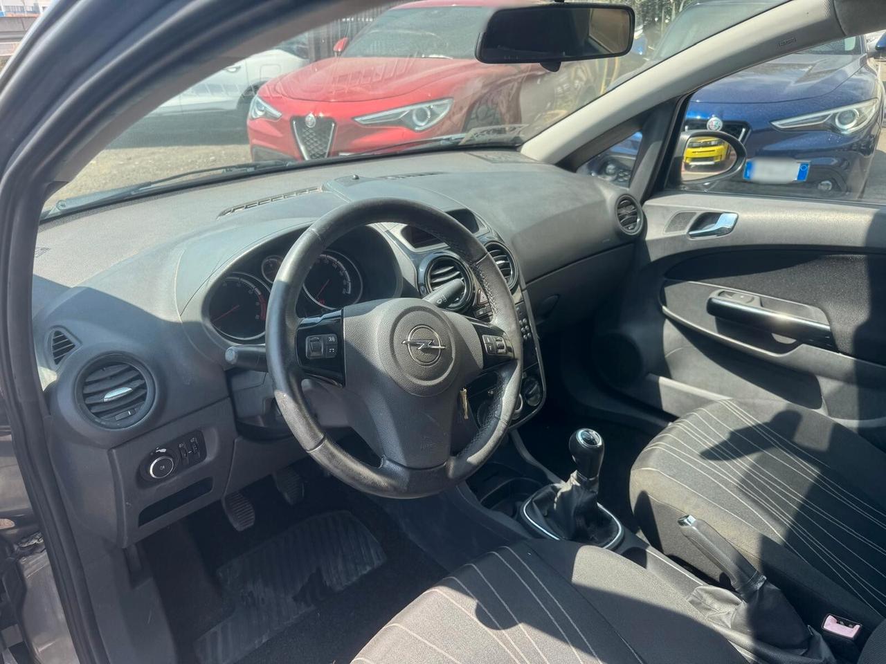 Opel Corsa 1.2 EDITION 2011