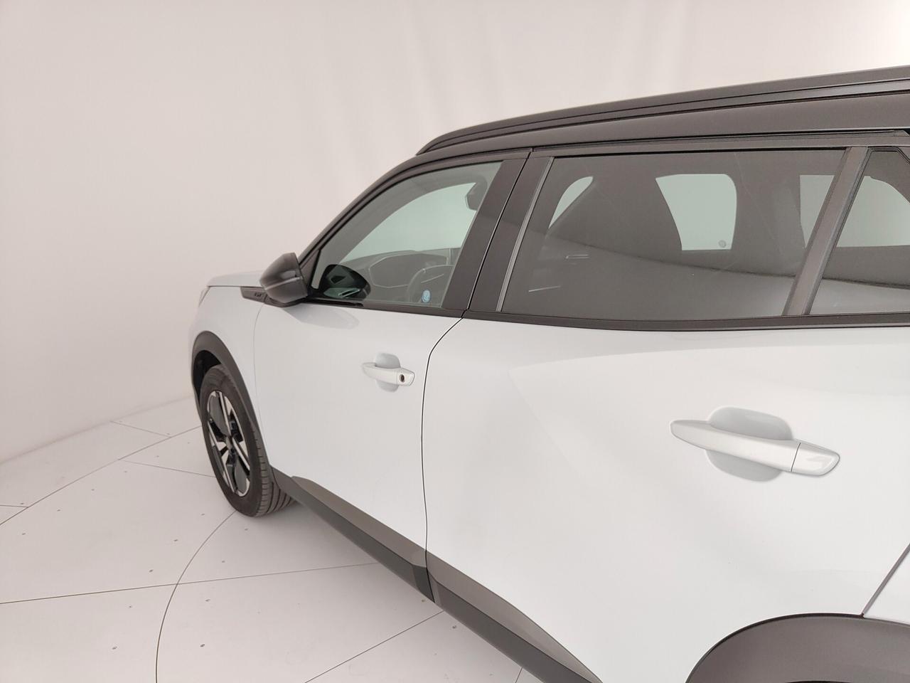 Peugeot 2008 PureTech 130 S&S EAT8 GT