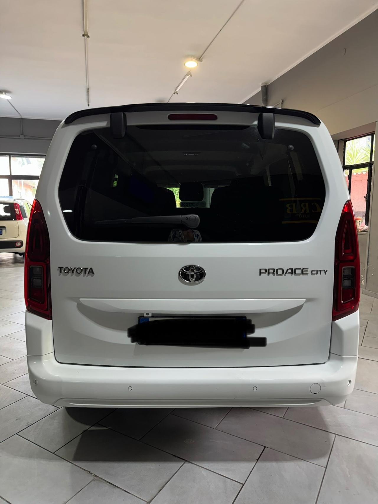 Toyota Proace 1.2 130 CV 7posti AUTOMATICO Luxury