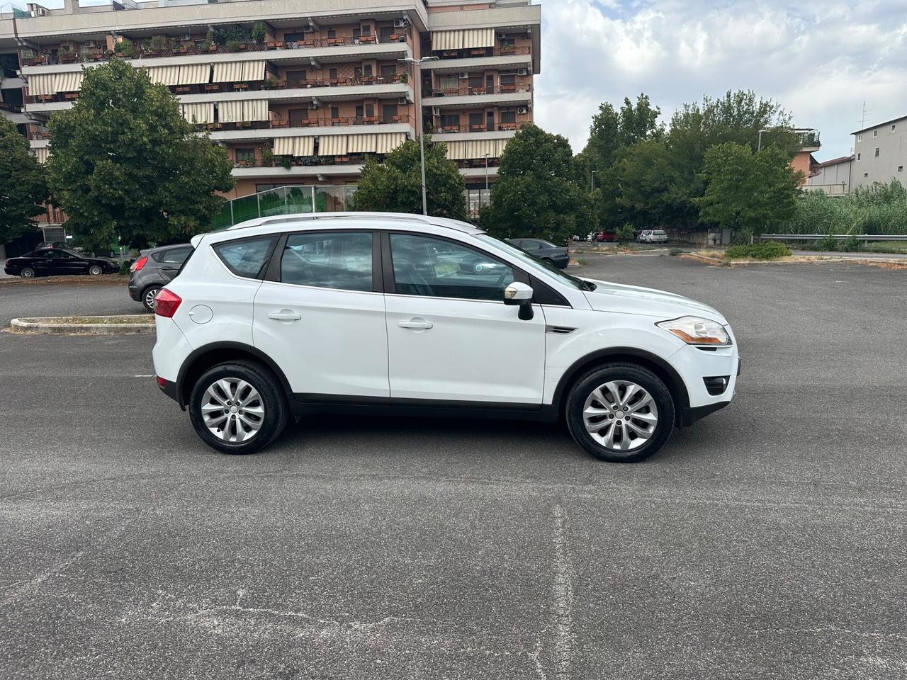 Ford Kuga Kuga+ 2.0 TDCi 136 CV 4WD DPF