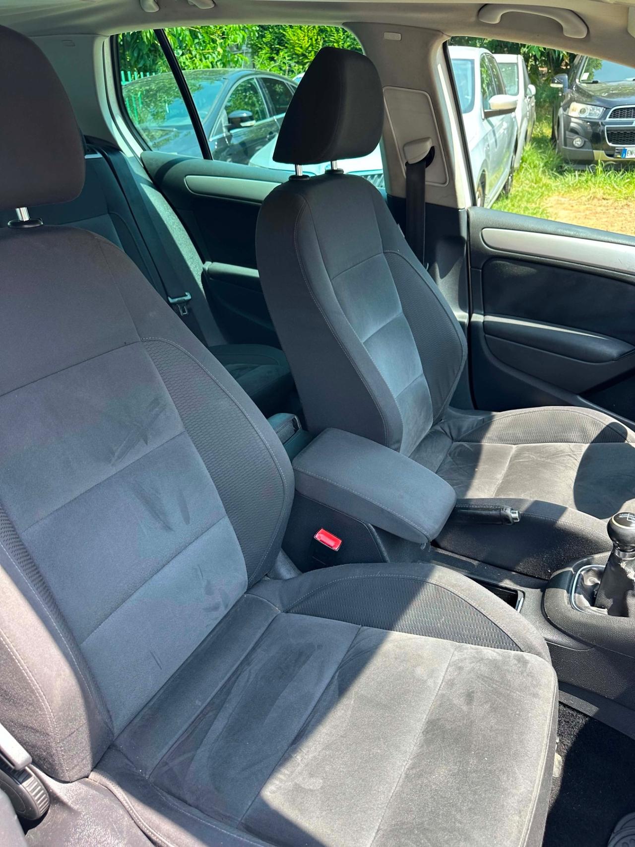 Volkswagen GOLF 1.6 TDI DPF 5p. HIGHLINE KMCERT