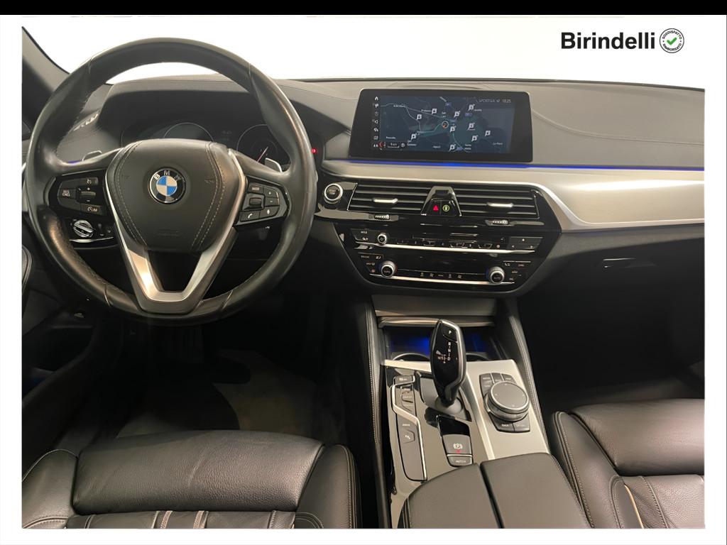 BMW Serie 5(G30/31/F90) - 530e Luxury