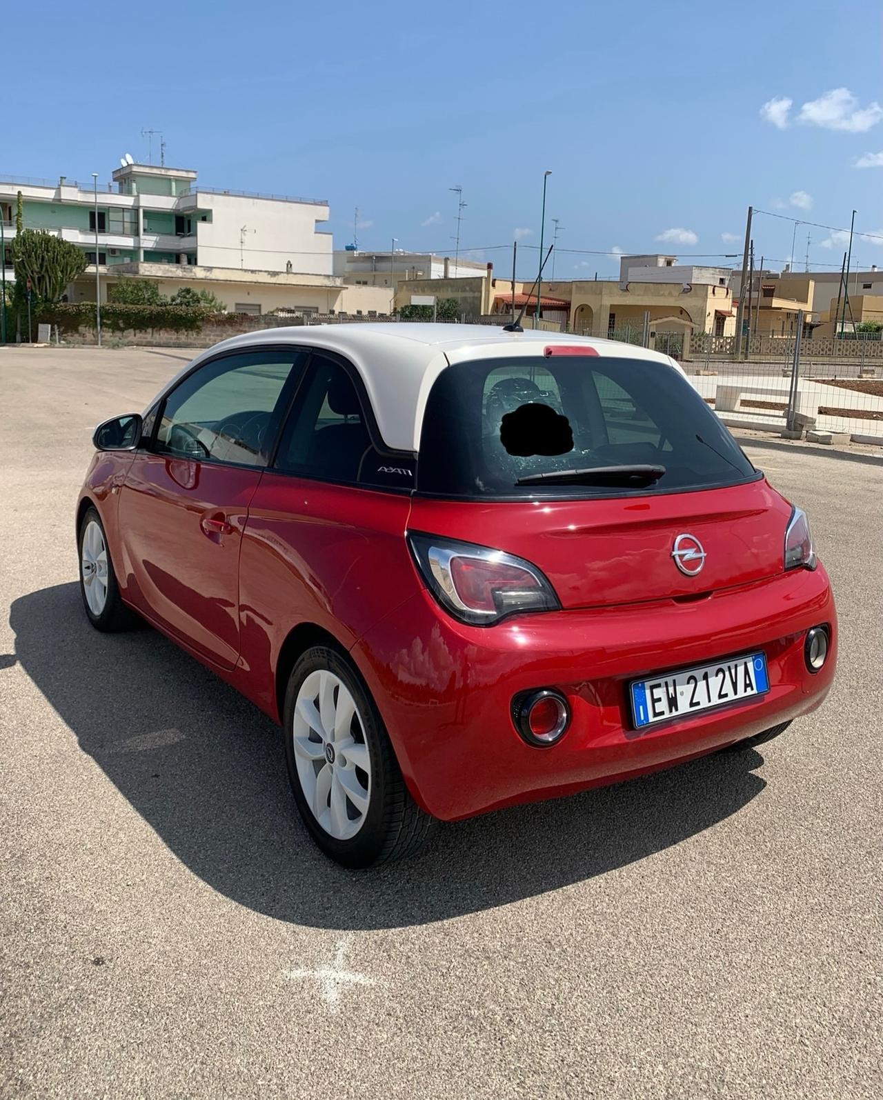 Opel Adam 1.2 70 CV