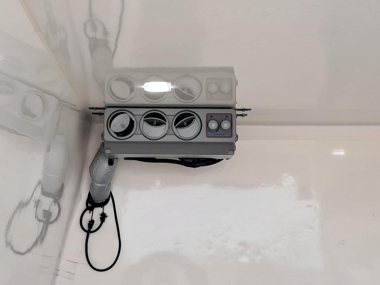 Ford Transit Custom 300 EcoBlue Hybrid 130PL Furgone Trend - coibentato con frigo -(Iva Esposta)