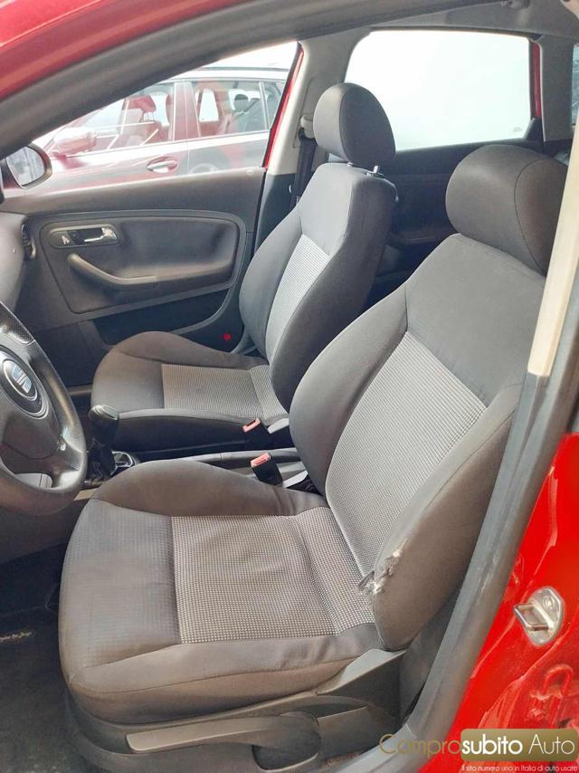 SEAT Ibiza 1.2 12V 70CV 5p. Reference DUAL