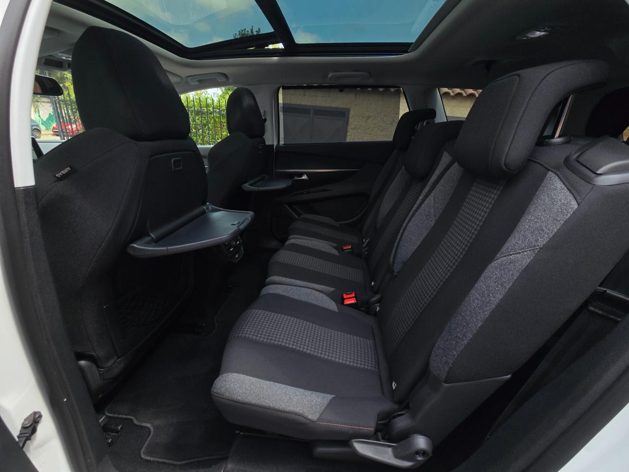 PEUGEOT 5008 1.5(130cv) BlueHdi Business (7posti)