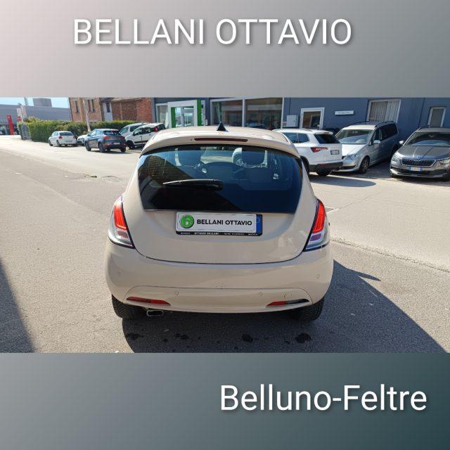 LANCIA Ypsilon 1.2 69 CV 5 porte Gold
