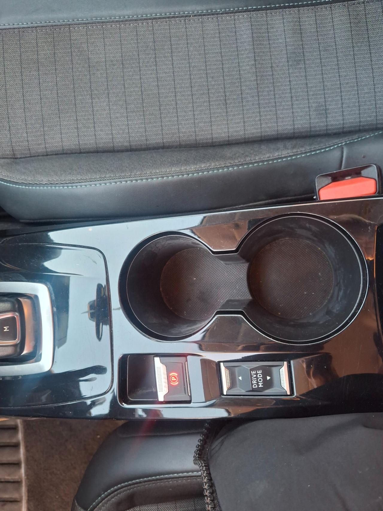 Peugeot 208 PureTech 100 cc 1.2 benz. 5 porte Active Pack automatica neopatentati