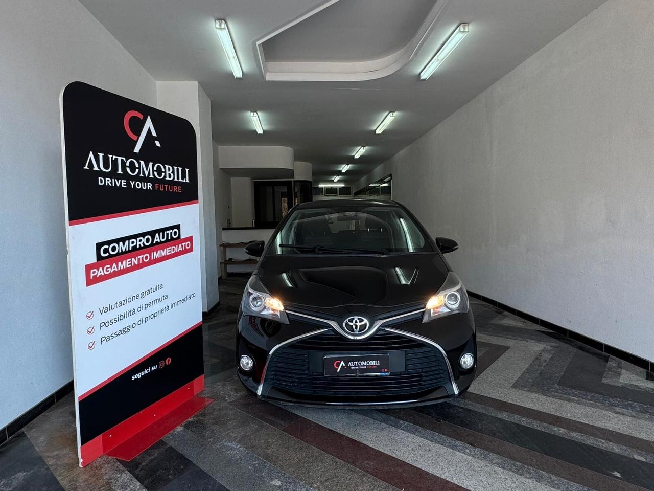 Toyota Yaris 1.0 5 porte Lounge