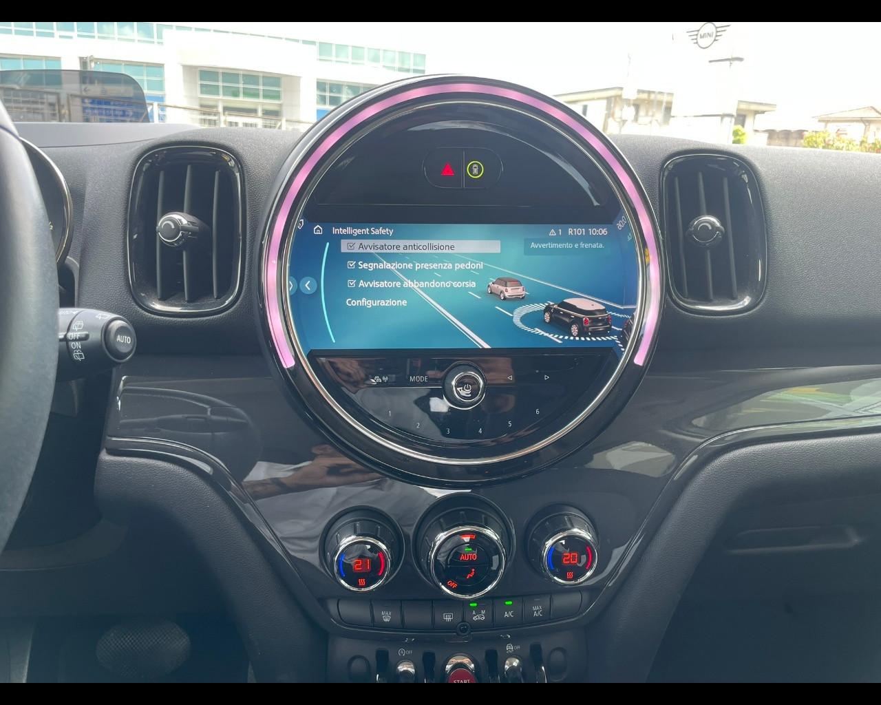 MINI Mini Countrym.(F60) - Mini 1.5 Cooper Business Countryman