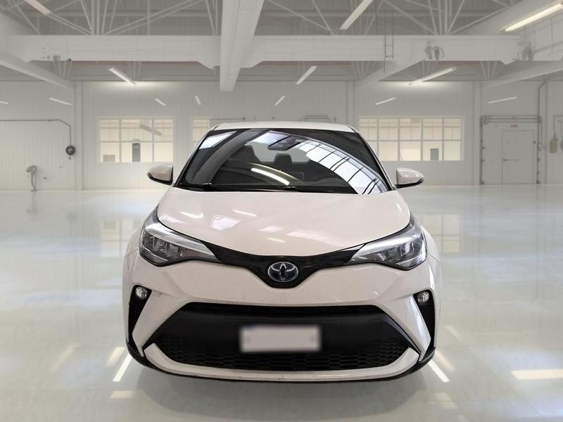 TOYOTA C-HR 1.8H 98CV E-CVT Business