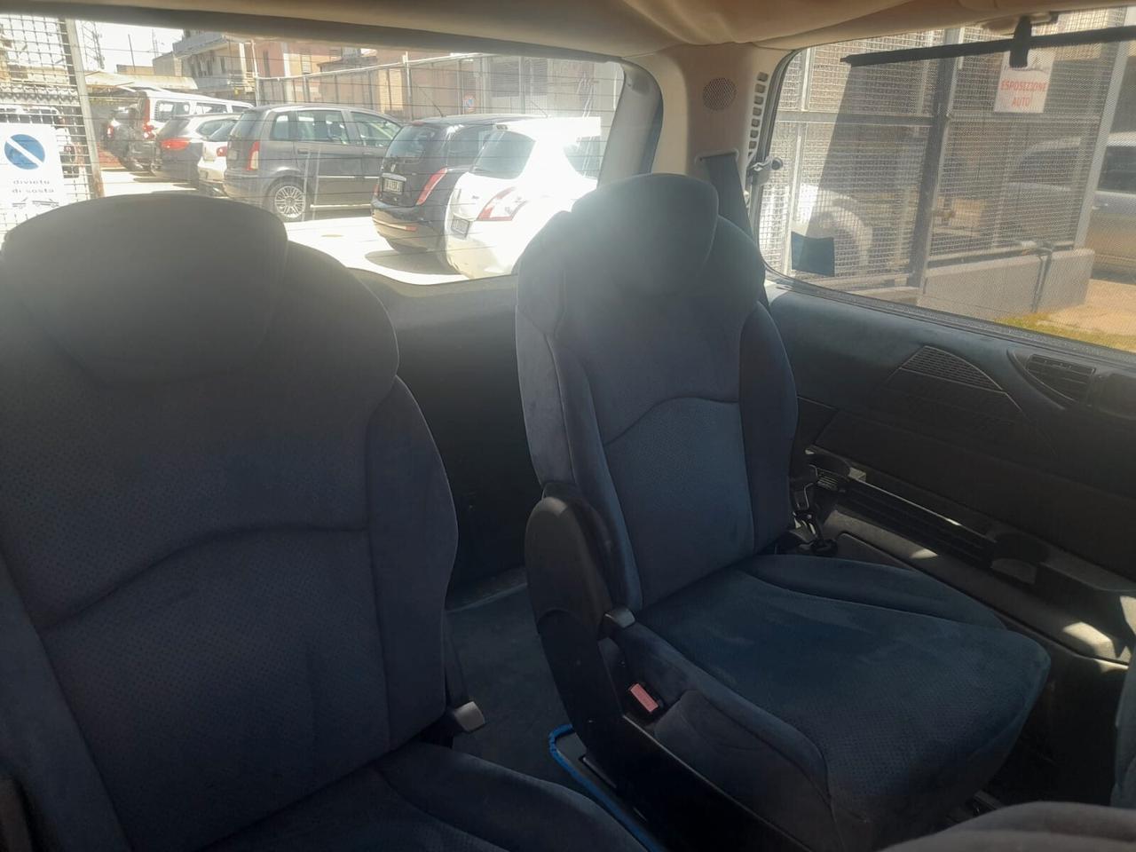 Lancia Phedra 2.2cc diesel(PRIVATO)-2004