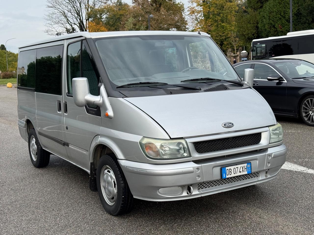 Ford Tourneo 2.0 9 posti