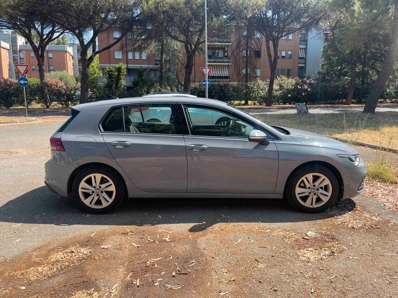Volkswagen Golf 2.0 GARANZIA 2 ANNI TDI 115 CV SCR Life UNICOPRO NEOPATENTATI