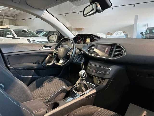 Peugeot 308 BlueHDi 100 S&S Active