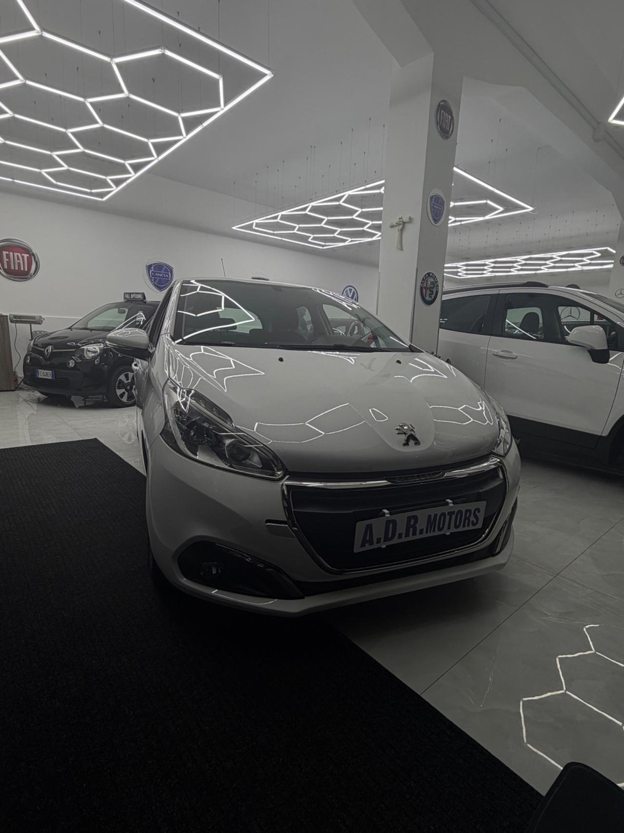 Peugeot 208 PureTech 82 5p. GPL Allure