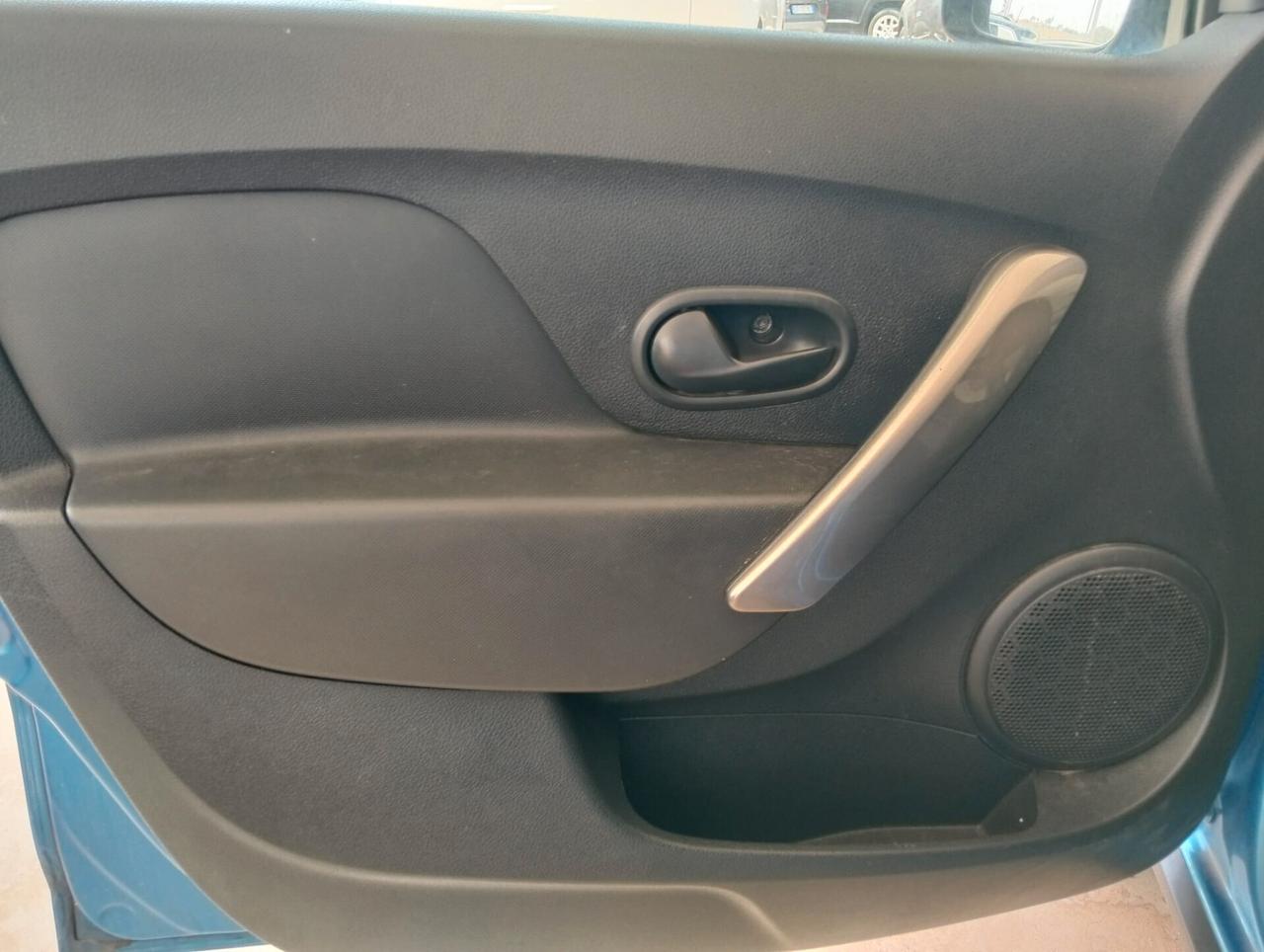 Dacia Sandero Stepway 1.5 dCi 2016 - UNI PROP
