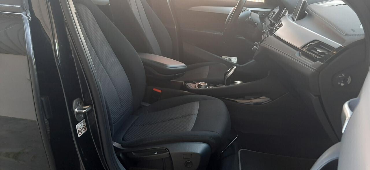 Bmw X2 sDrive18i Business-X