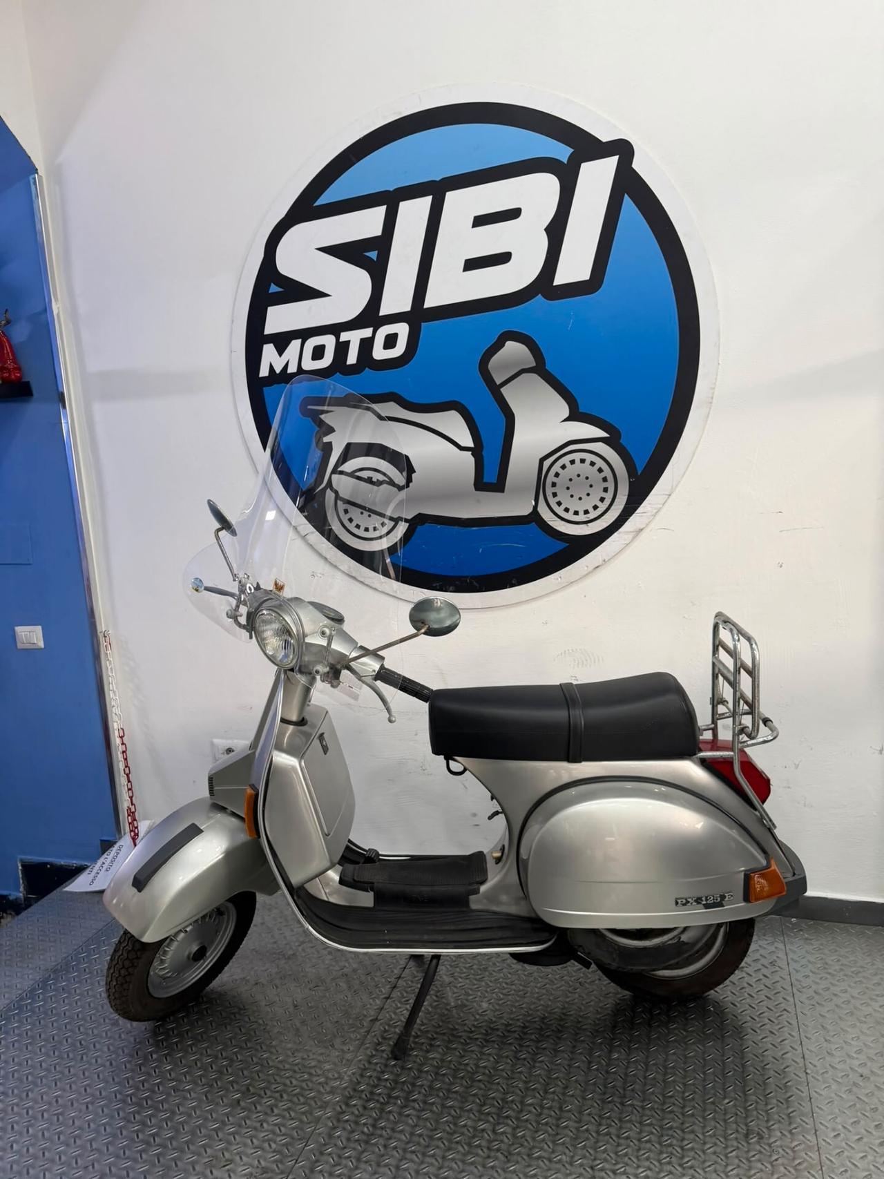 Vespa PX 125