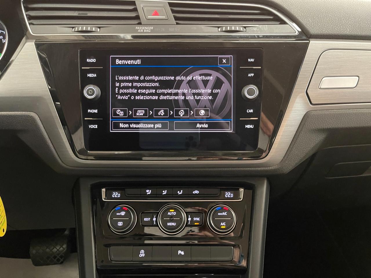 Volkswagen Touran Volkswagen Touran Business 2.0 TDI 7p dsg-Ok Neopatentat-LEGGI SOTTO