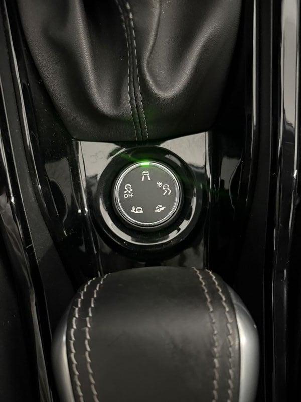Peugeot 2008 1.6 e-HDi 115 CV Stop&Start Féline
