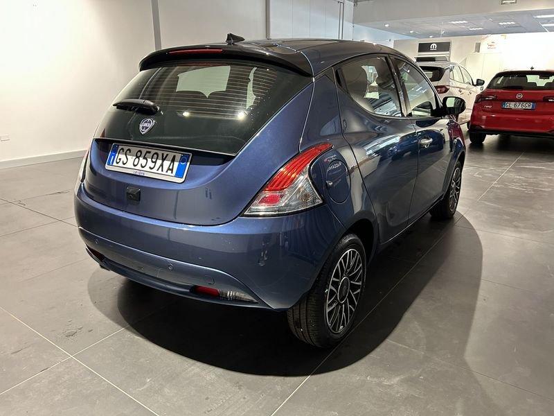 Lancia Ypsilon Ypsilon 1.0 FireFly 5 porte S&S Hybrid Platino