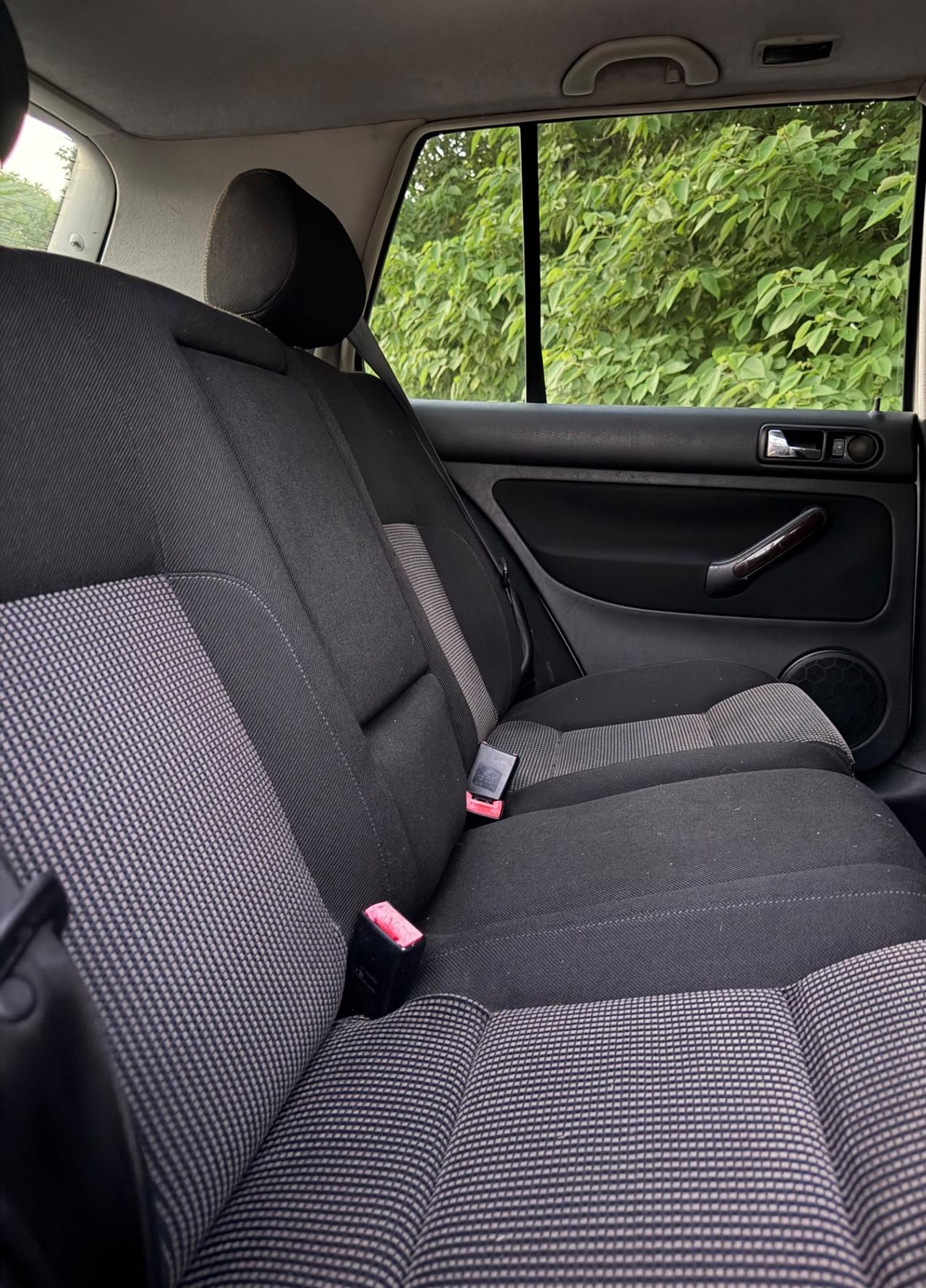 Volkswagen Golf 1.8 turbo 20V cat 5p. GTI