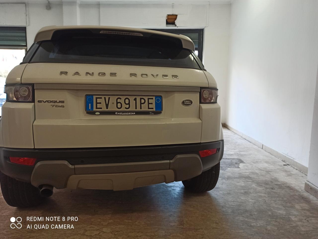 Land Rover Range Evoque 2.2 Sd4 5p. Pure
