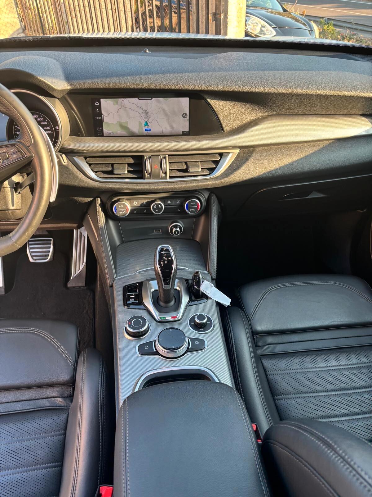 Alfa Romeo Stelvio 2.2 Tb 210 CV AT8 Q4 Veloce - 2021