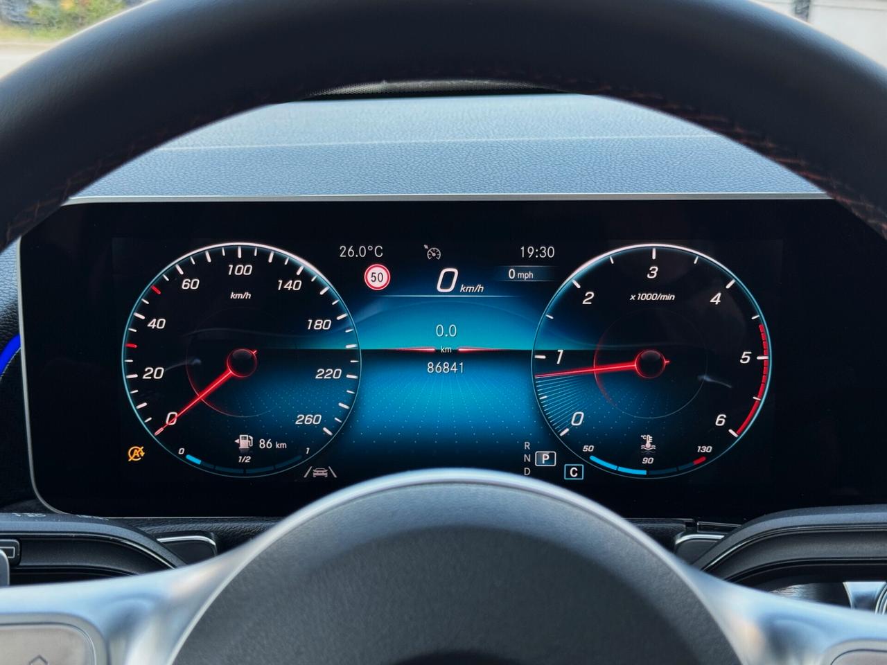 Mercedes-Benz GLB 200 d Premium AMG TETTO