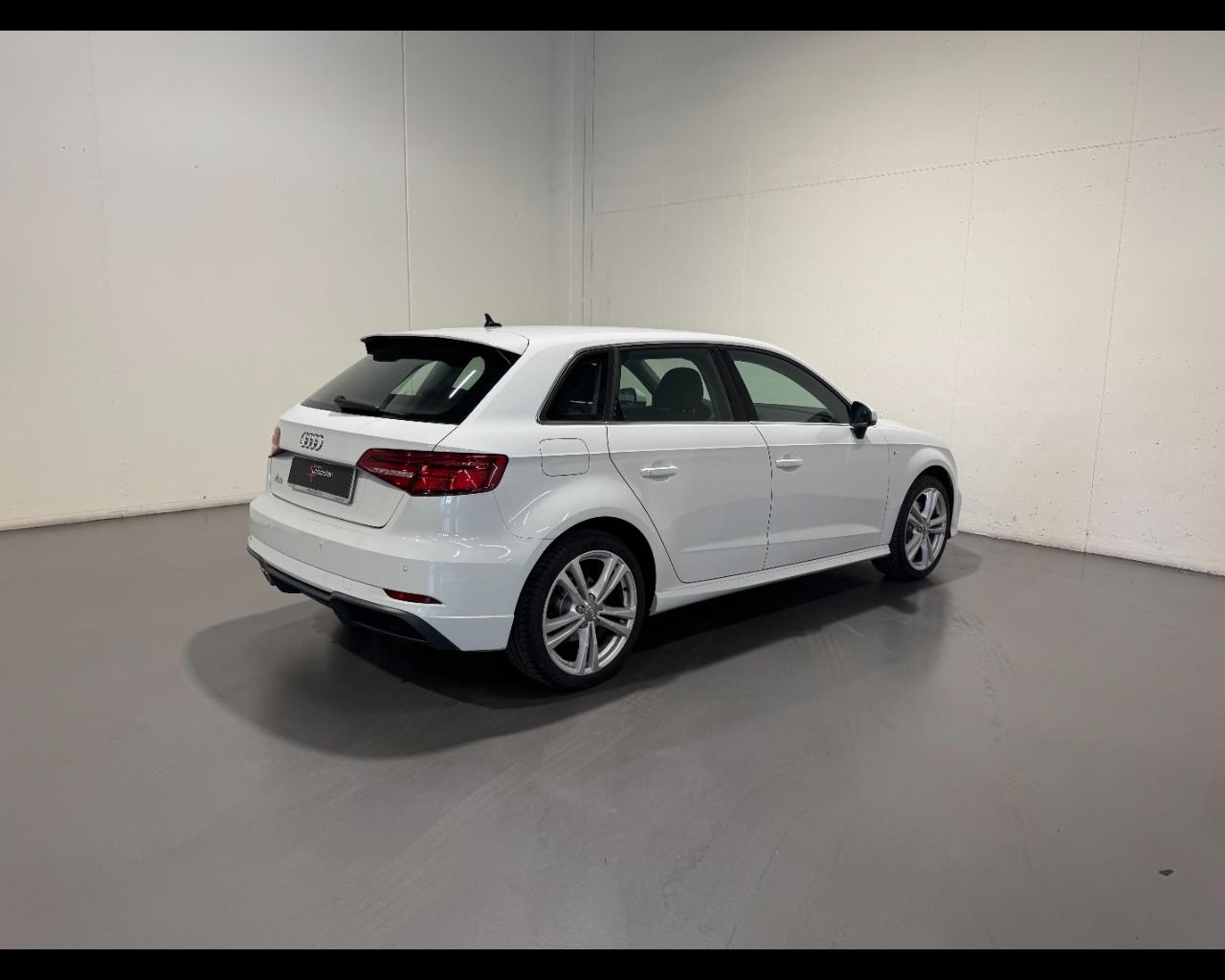 AUDI A3 SPORTBACK 35 TDI S-TRONIC ADMIRED