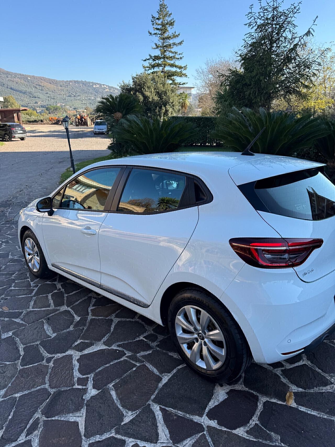 Renault Clio 1.5 Diesel nuovo modello uni proprietario X neo patentati
