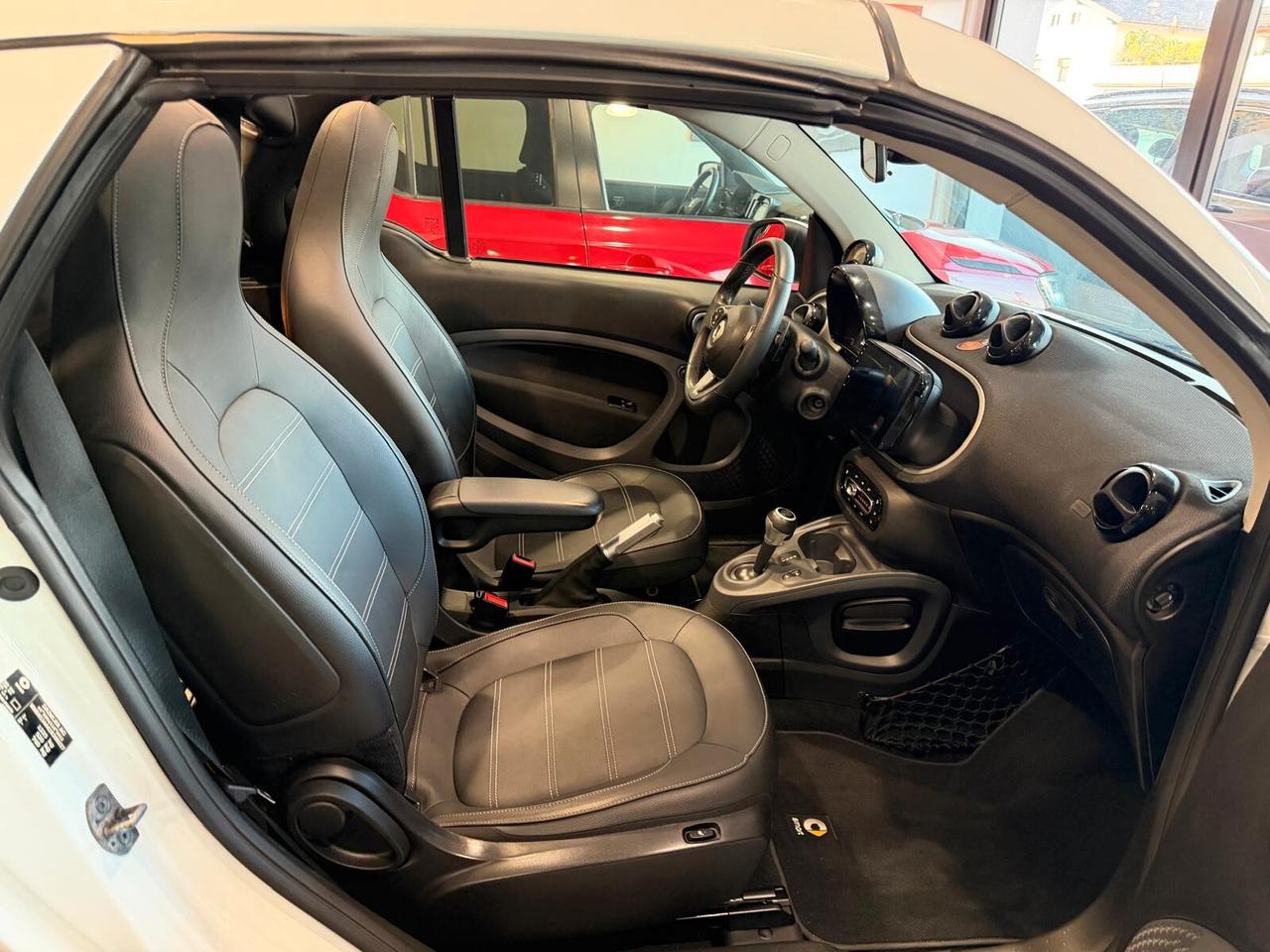 Smart ForTwo 90 0.9 T twinamic cabrio BRABUS