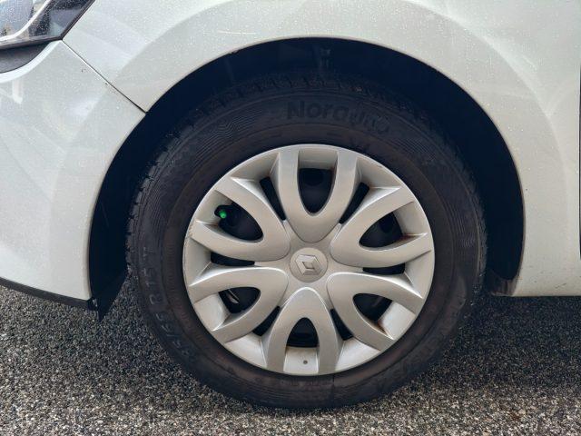 RENAULT Clio 90CV 5 porte COSTUME NATIONAL