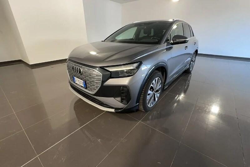 AUDI Q4 e-tron Q4 40 e-tron Business Advanced