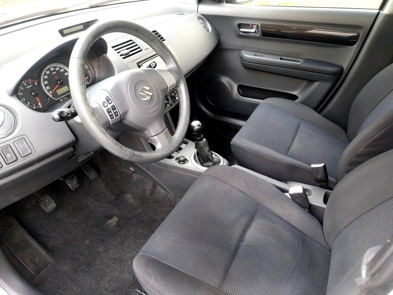 Suzuki Swift 1.3 4x4 5p. GL