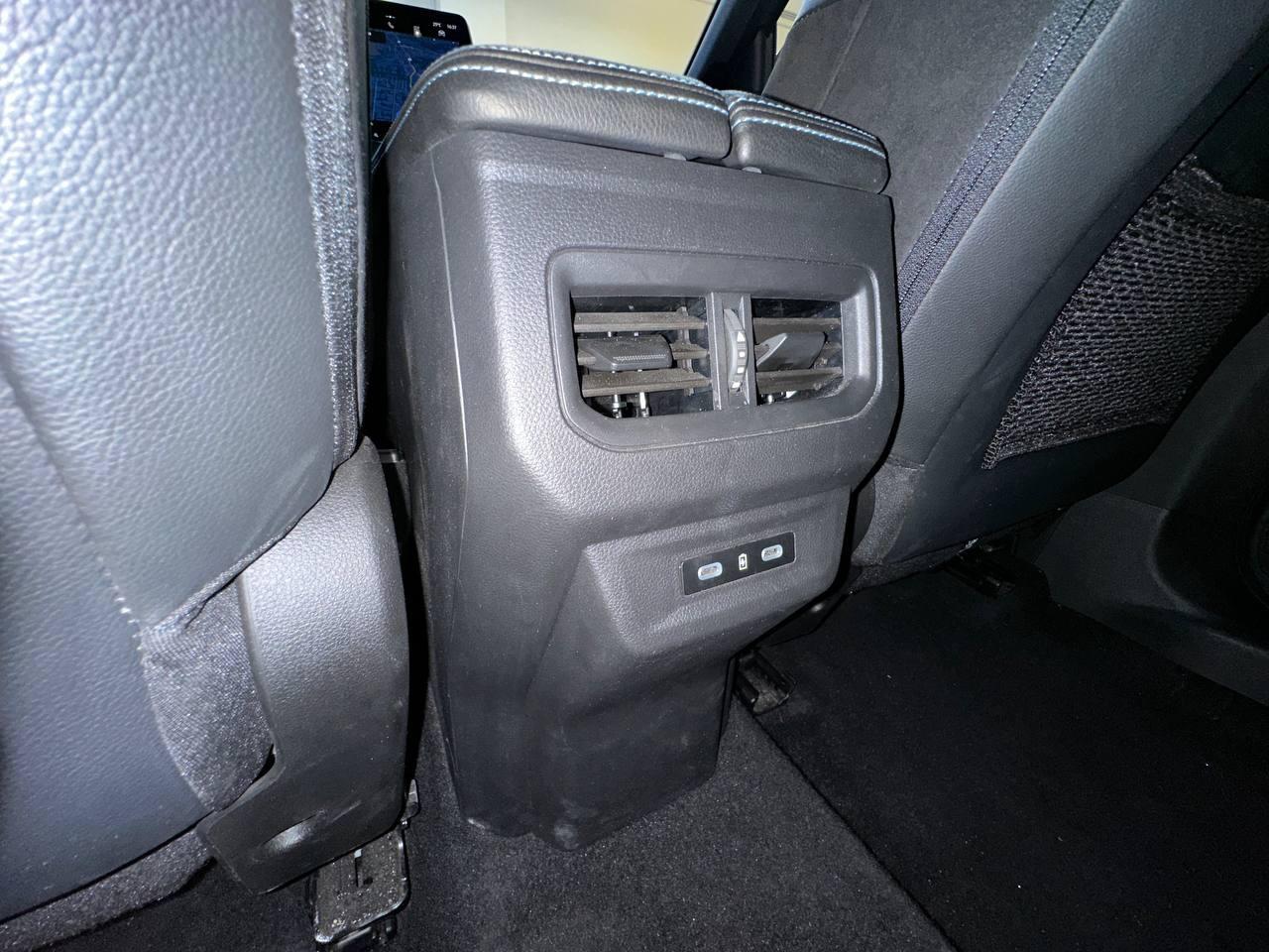 RENAULT Austral 2023 - Austral 1.2 E-Tech full hybrid Iconic Esprit Alpine 200cv auto