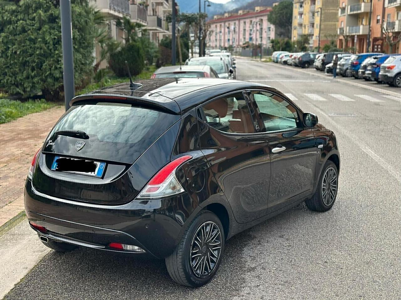 Lancia Ypsilon 1.2 69 CV 5 porte GPL Ecochic Gold