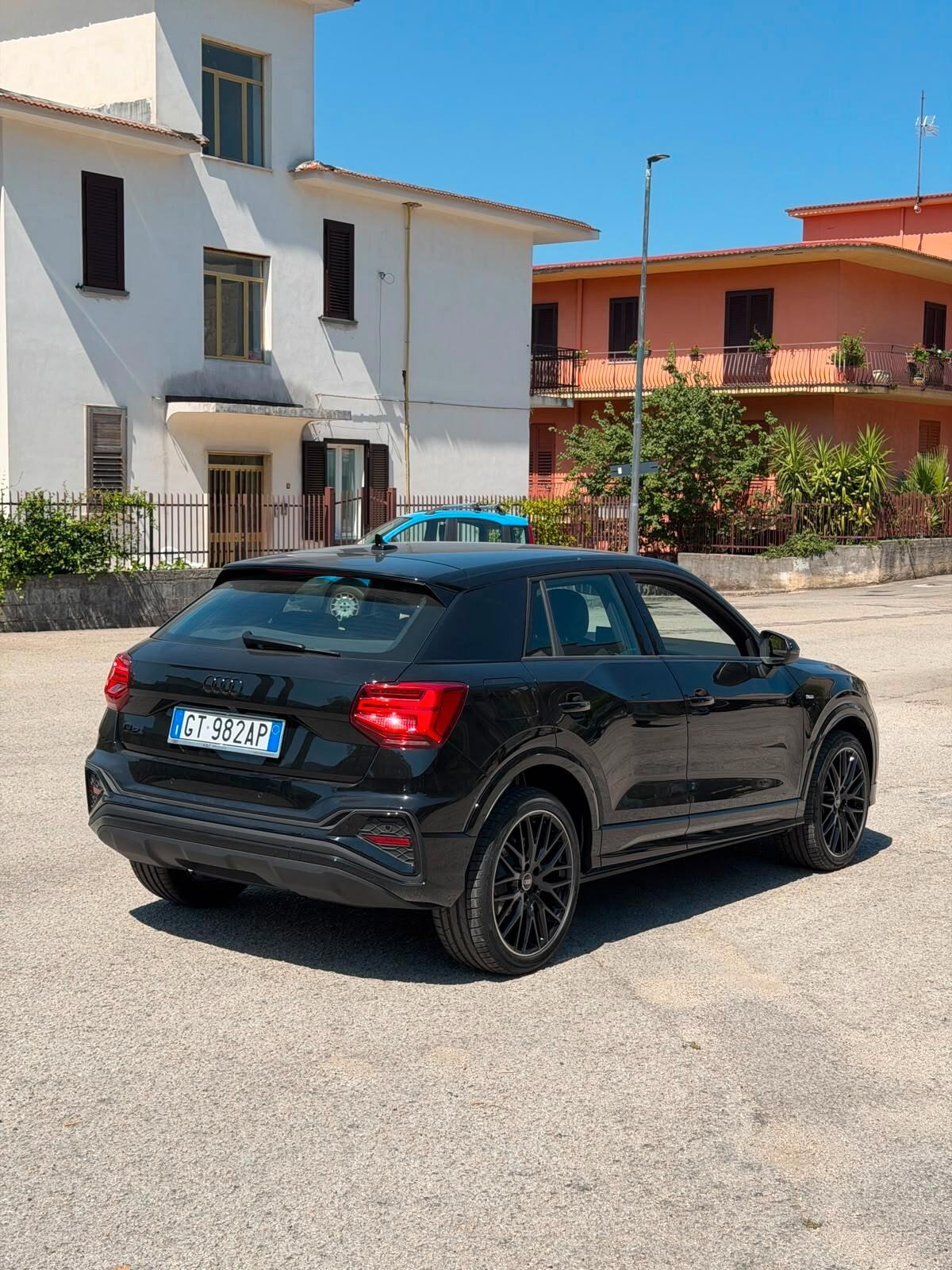 Audi Q2 30 TDI S line Edition
