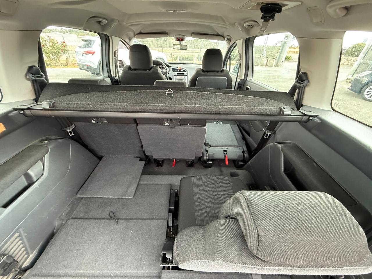 Peugeot 5008 1.6 HDi 112CV Tecno 7 POSTI