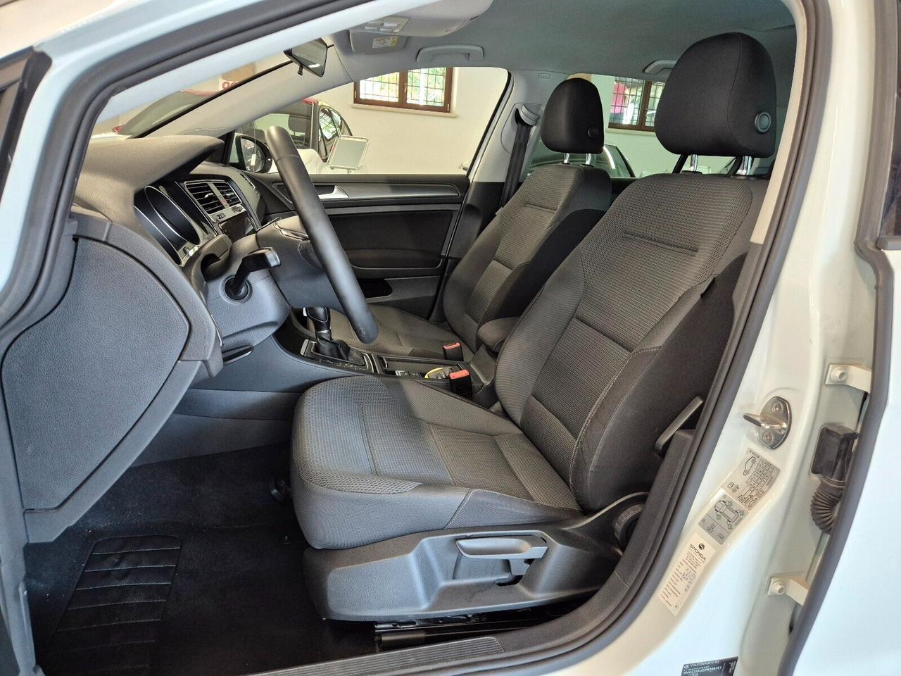Volkswagen Golf 1.0 TSI 110 CV DSG 5p. Business ** tagliandi **