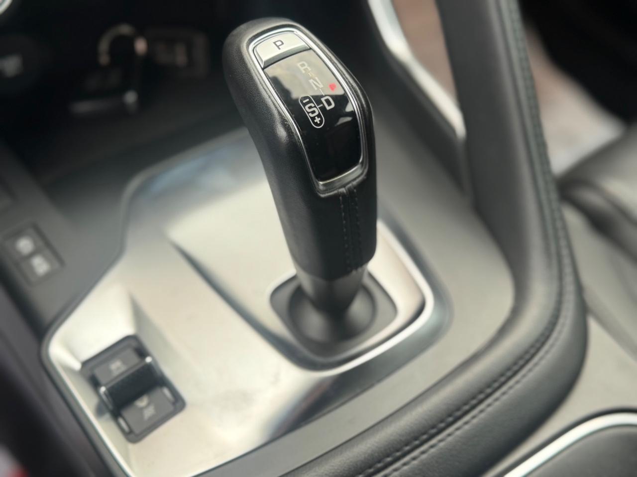 JAGUAR E-PACE 20D 150 CV R-DYNAMIC R20 PELLE FULL