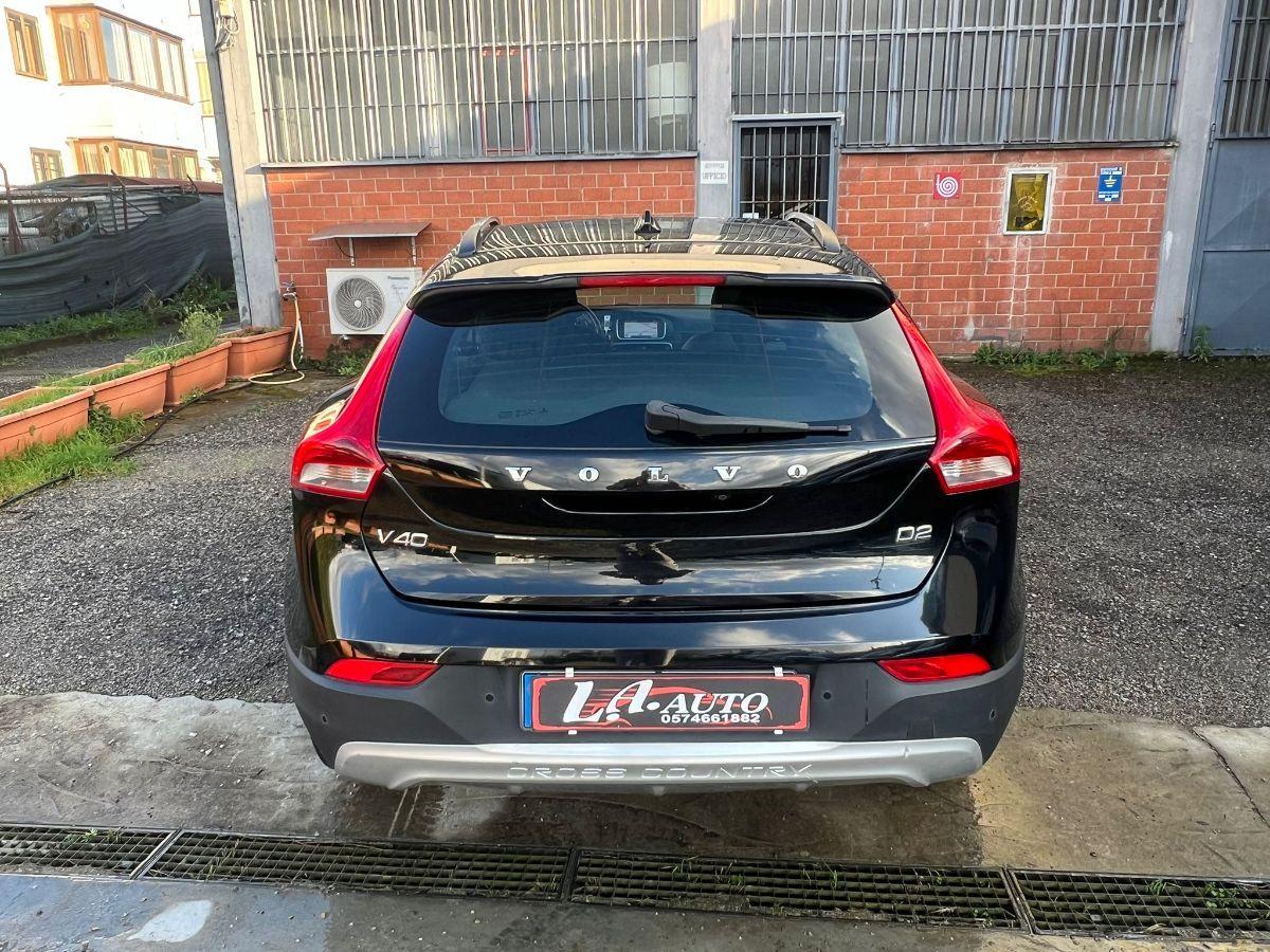 VOLVO - V40 Cross Country 1.6 d2 Momentum