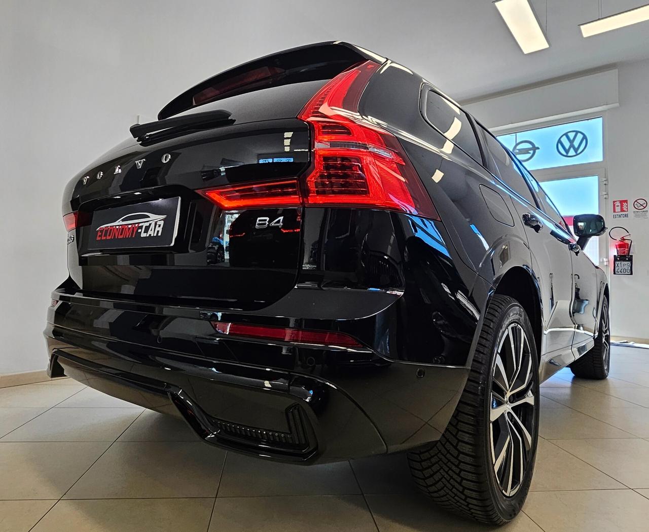 Volvo XC 60 XC60 B4 (d) automatico Plus Dark