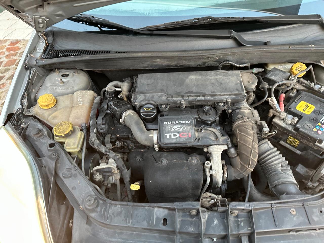 Ford Fiesta 1.4 TDCi NEOPATENTATI (12 RATE)