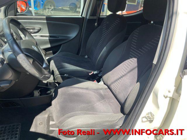 LANCIA Ypsilon 1.2 69 CV Unyca NEOPATENTATI