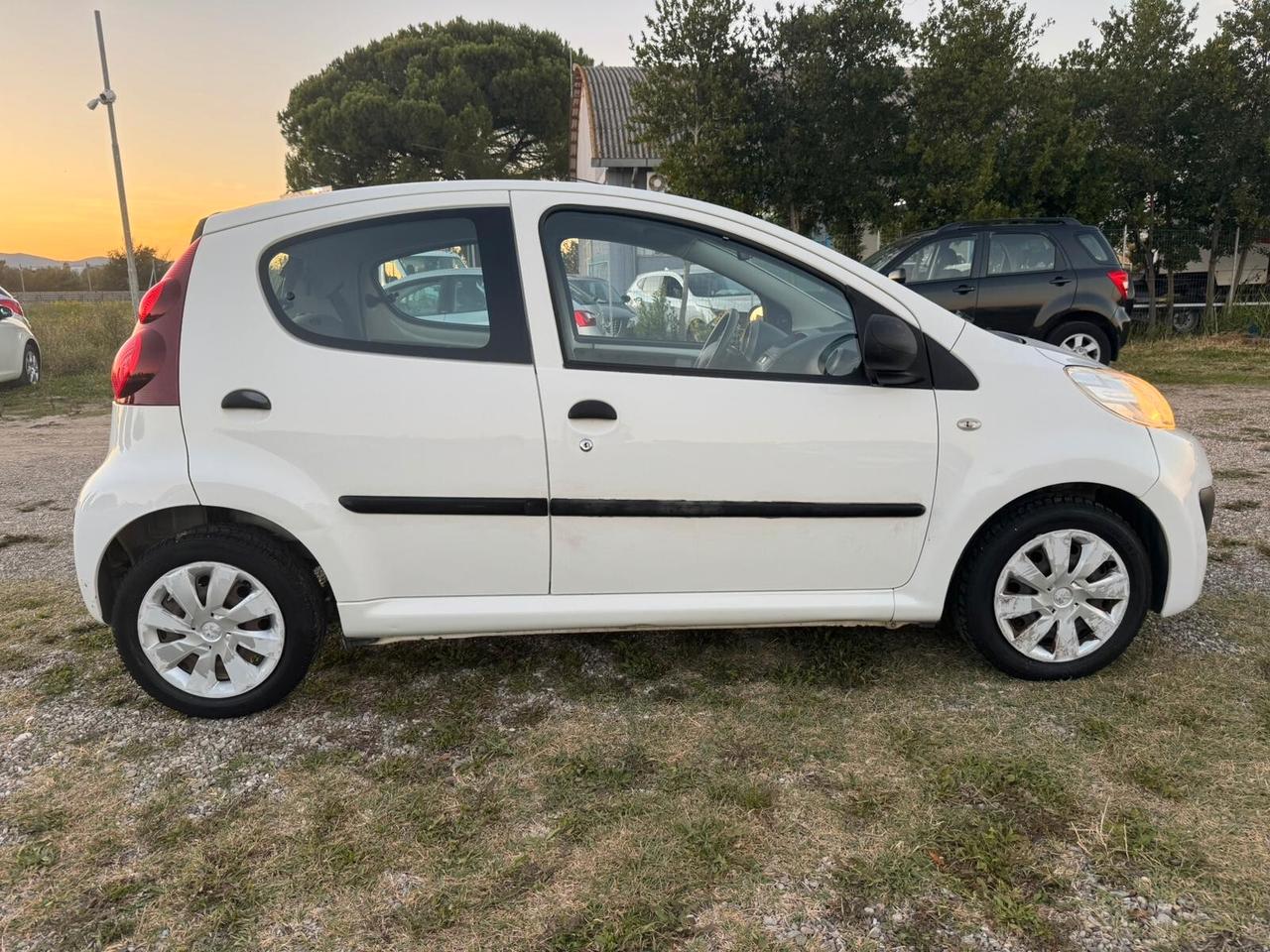 Peugeot 107 1.0 5 porte del 2014 SOLO 136.000 KM