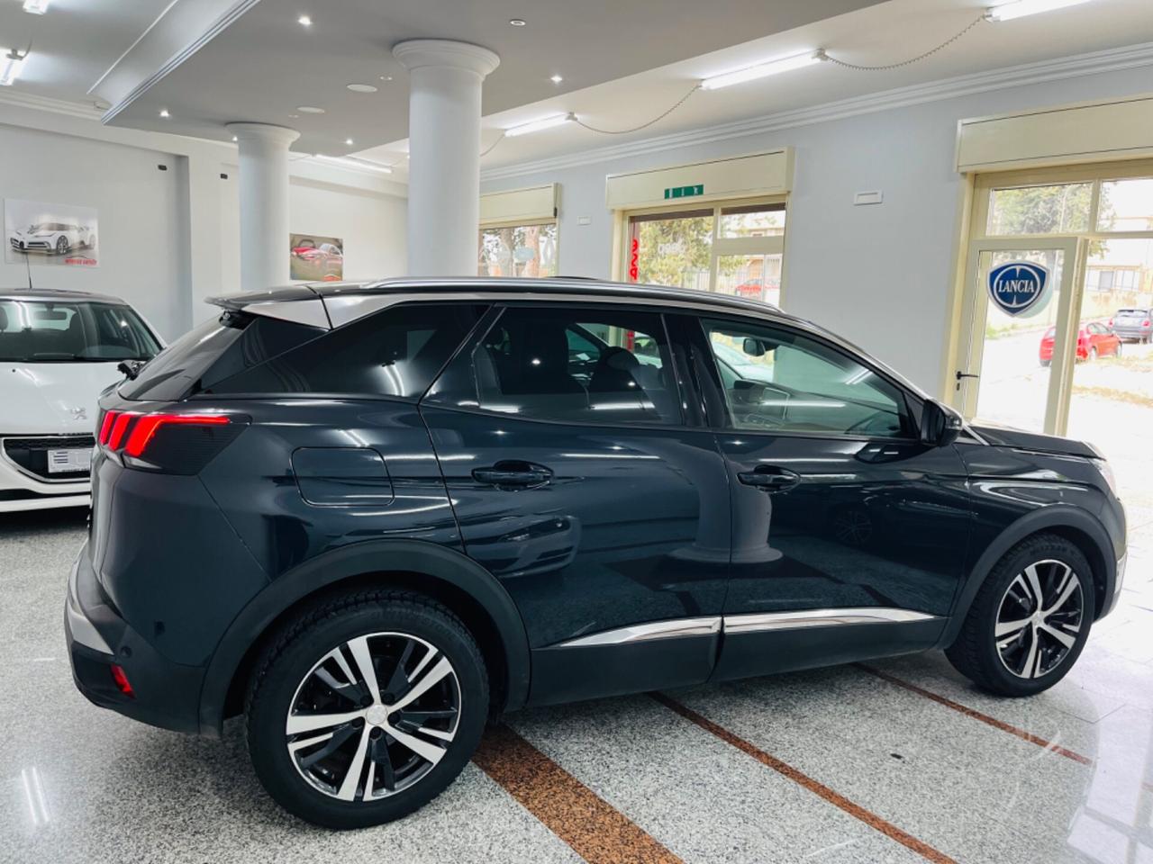 Peugeot 3008 BlueHDi 150cv Allure anno 2018 full optional